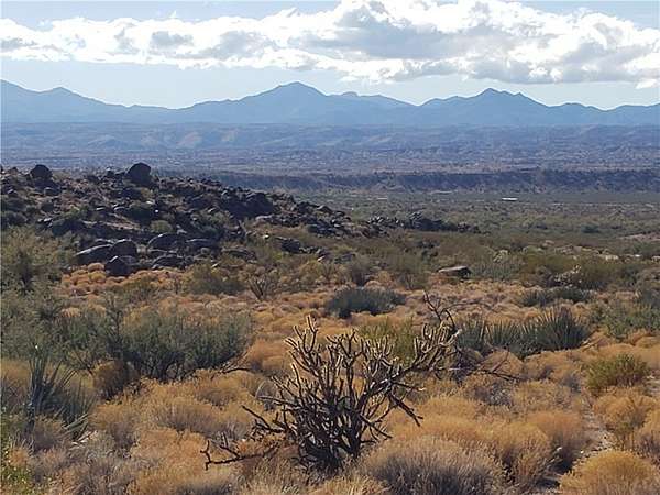 36.5 Acres of Agricultural & Residential Land for Sale in Kingman, Arizona
