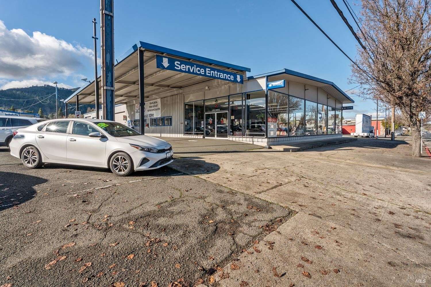 2 Acres of Improved Commercial Land for Sale in Ukiah, California