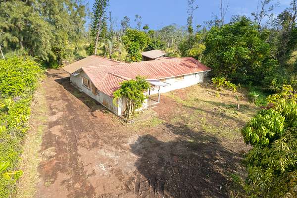 3 Acres of Residential Land with Home for Sale in Mountain View, Hawaii