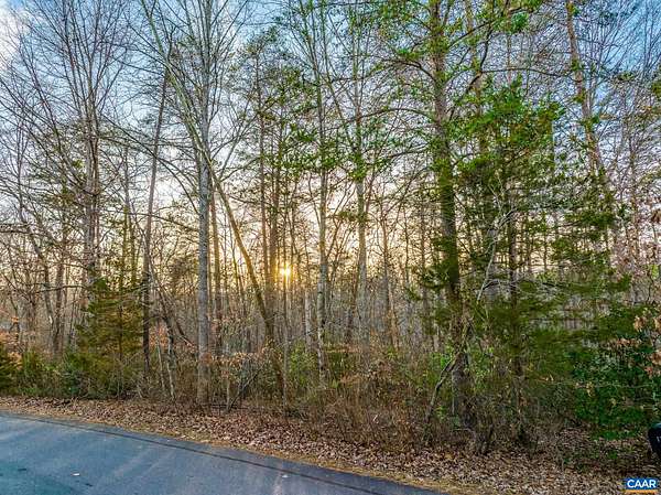 0.83 Acres of Residential Land for Sale in Palmyra, Virginia