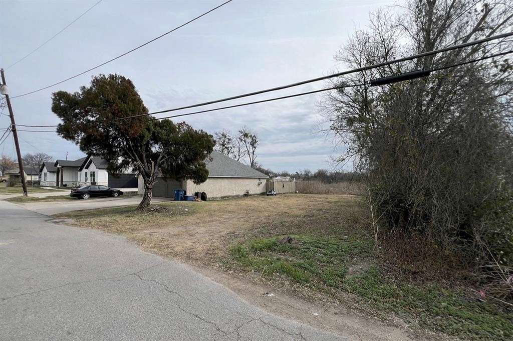 0.12 Acres of Residential Land for Sale in Ennis, Texas