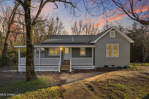 2.5 Acres of Residential Land with Home for Sale in Senatobia, Mississippi