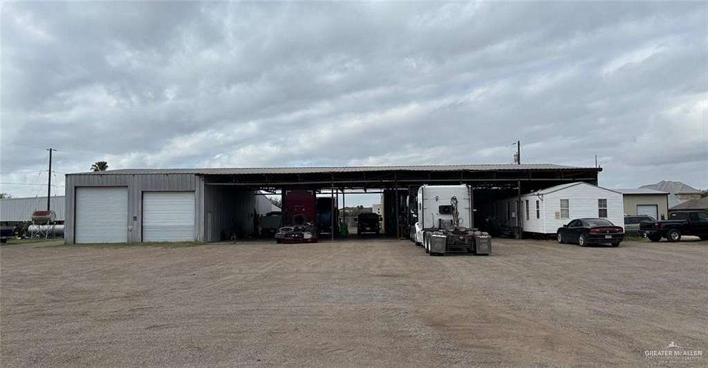 4.82 Acres of Improved Mixed-Use Land for Sale in Edinburg, Texas