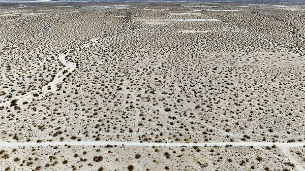 12 Acres of Land for Sale in Phelan, California