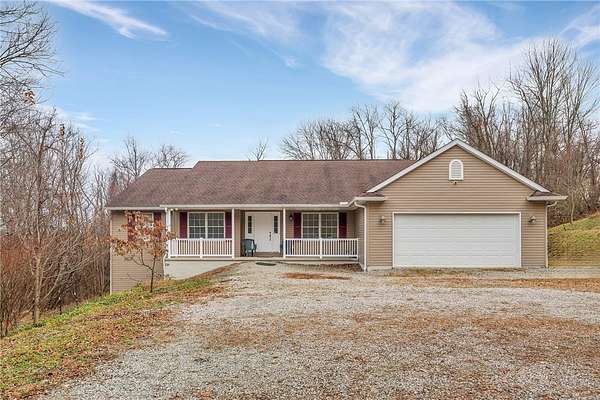 15.2 Acres of Recreational Land with Home for Sale in Salem Township, Pennsylvania