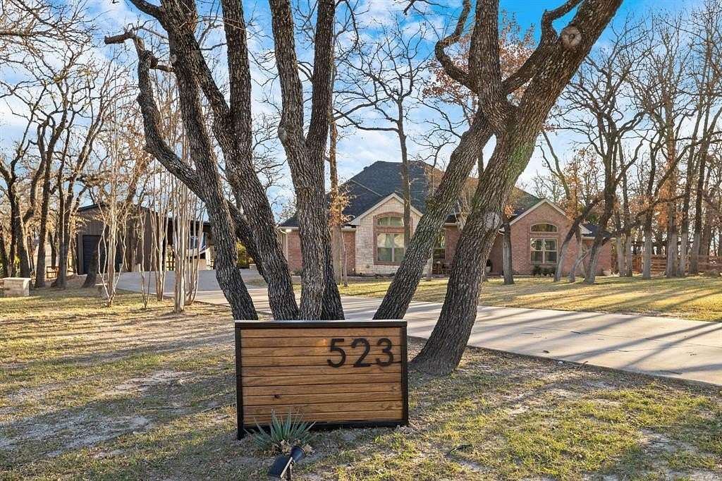 1.5 Acres of Residential Land with Home for Sale in Newark, Texas