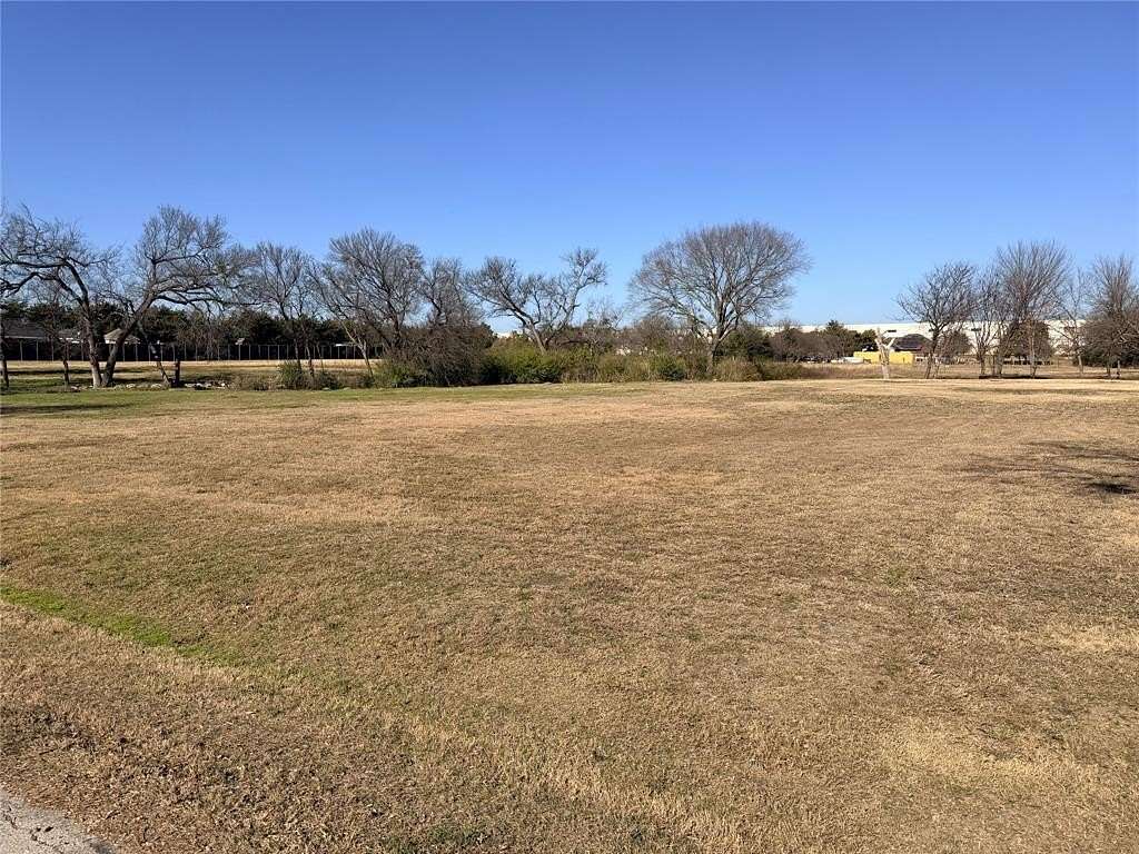0.98 Acres of Residential Land for Sale in DeSoto, Texas