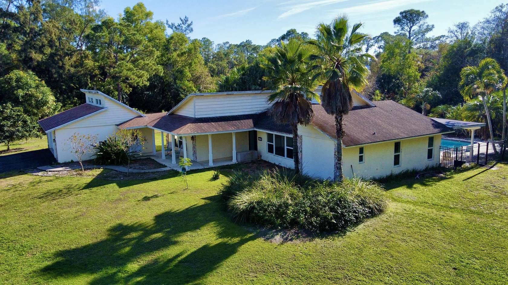 2.49 Acres of Residential Land with Home for Sale in Jupiter, Florida