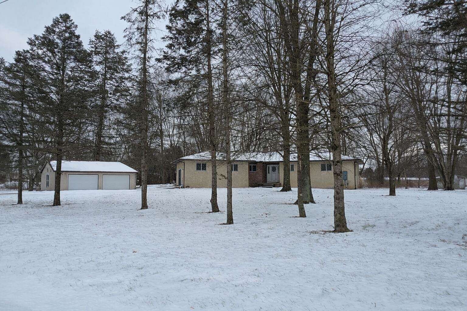 5 Acres of Land with Home for Sale in Johnstown, Ohio