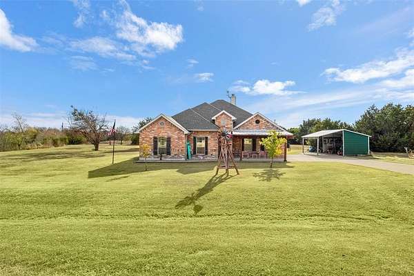 1.76 Acres of Residential Land with Home for Sale in Rio Vista, Texas