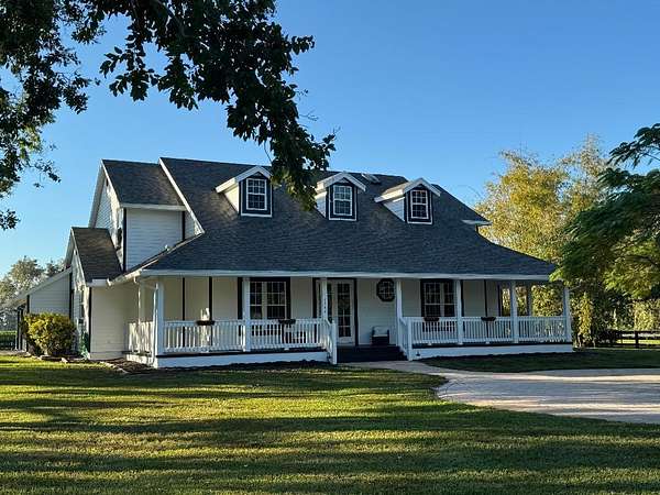 5.22 Acres of Land with Home for Lease in Wellington, Florida