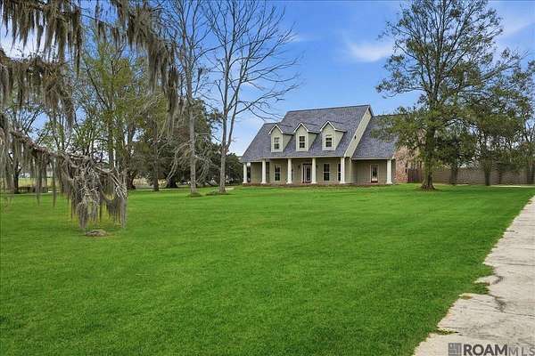 2 Acres of Land with Home for Sale in Prairieville, Louisiana