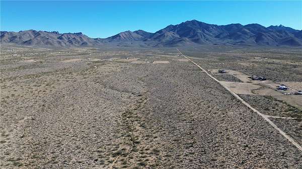 2.5 Acres of Residential Land for Sale in Dolan Springs, Arizona