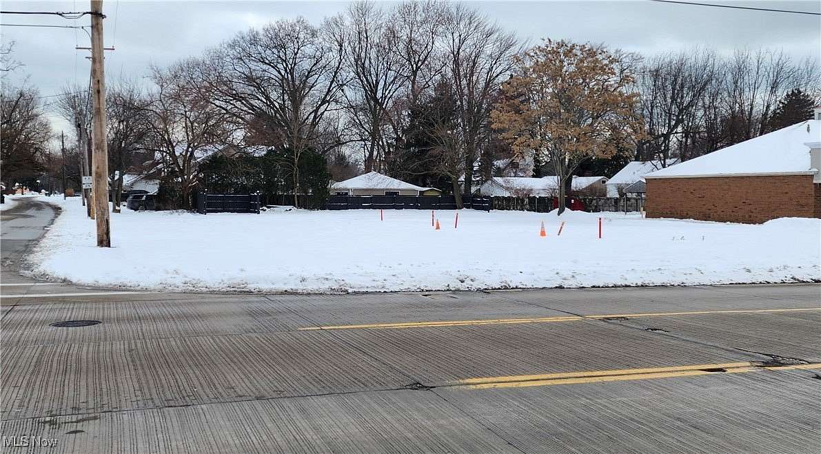 0.48 Acres of Commercial Land for Sale in Mentor-on-the-Lake, Ohio