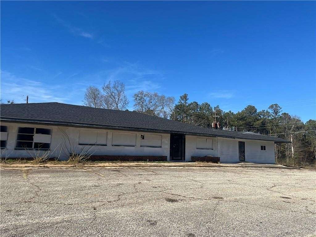 2 Acres of Improved Commercial Land for Sale in Cusseta, Alabama