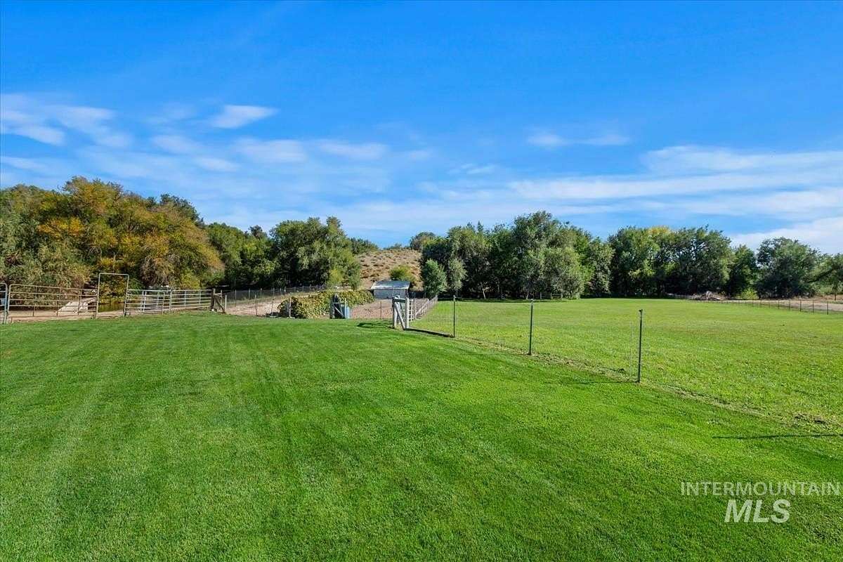 4.47 Acres of Residential Land with Home for Sale in Wilder, Idaho