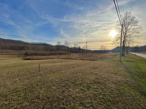 23.4 Acres of Recreational Land for Sale in Morehead, Kentucky