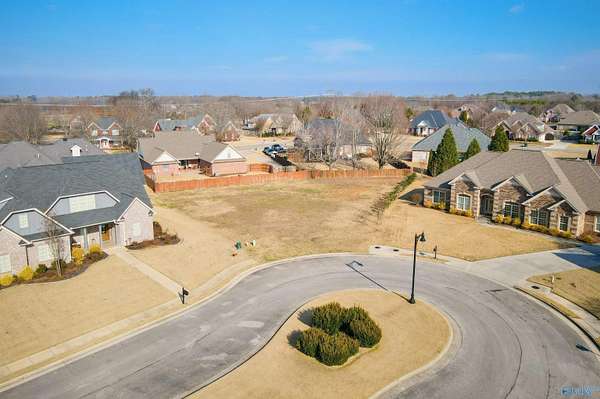 0.33 Acres of Residential Land for Sale in Decatur, Alabama