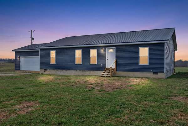 1.69 Acres of Residential Land with Home for Sale in Crofton, Kentucky