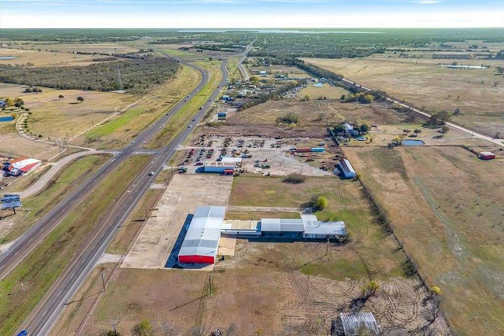 6 Acres of Commercial Land for Sale in Kemp, Texas