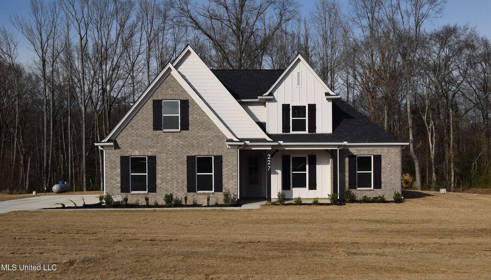 1.5 Acres of Residential Land with Home for Sale in Byhalia, Mississippi