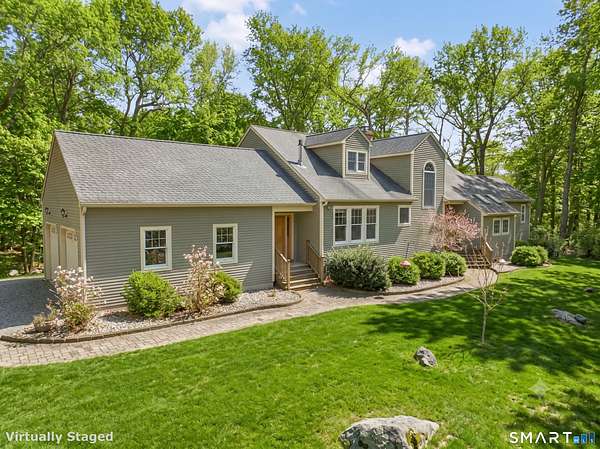 1.9 Acres of Land with Home for Sale in Old Lyme, Connecticut