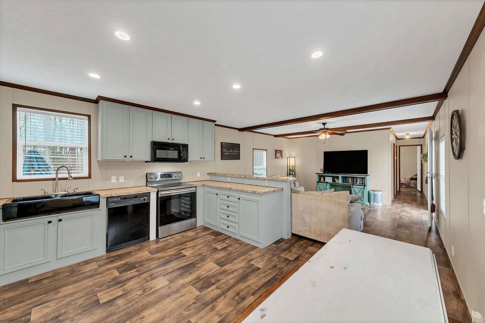 5.16 Acres of Land with Home for Sale in Primm Springs, Tennessee