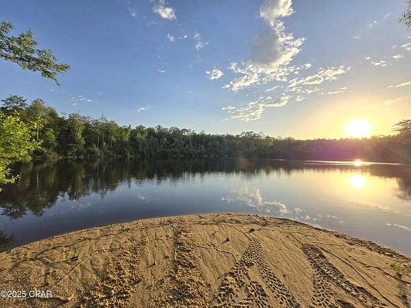 1 Acre of Residential Land for Sale in Chipley, Florida