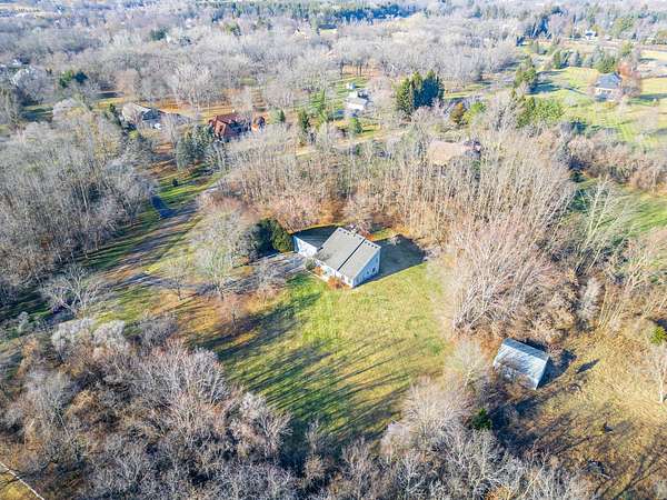 4.75 Acres of Residential Land with Home for Sale in Barrington, Illinois
