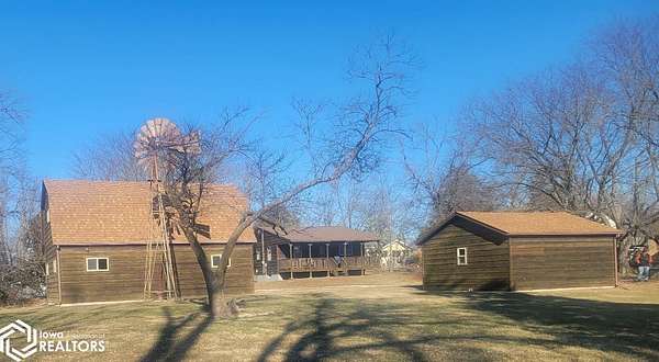 7 Acres of Residential Land with Home for Sale in Leon, Iowa