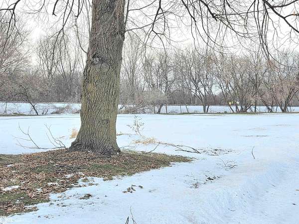 0.7 Acres of Commercial Land for Sale in Mason City, Iowa