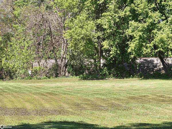 0.7 Acres of Commercial Land for Sale in Mason City, Iowa