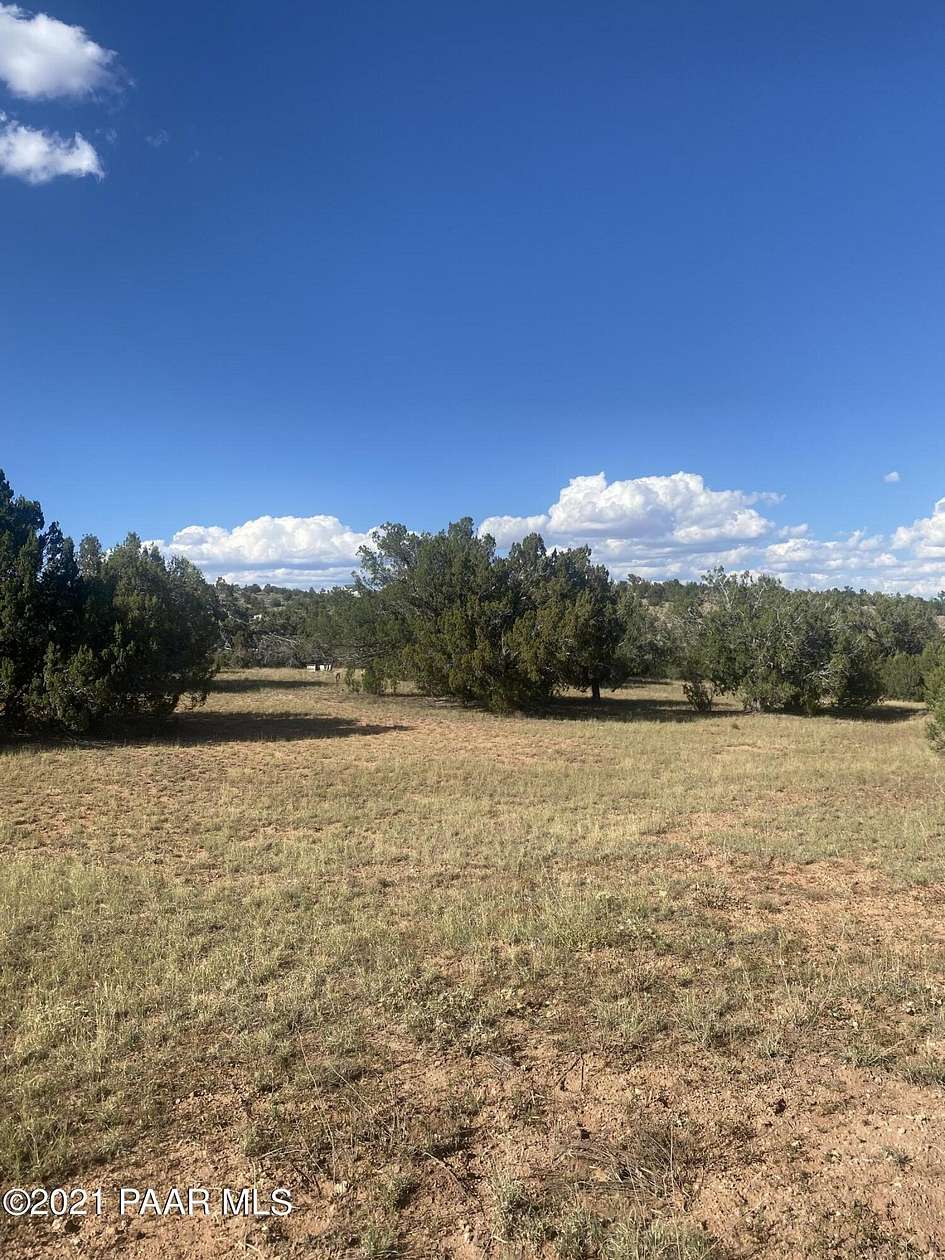 1.62 Acres of Residential Land for Sale in Seligman, Arizona