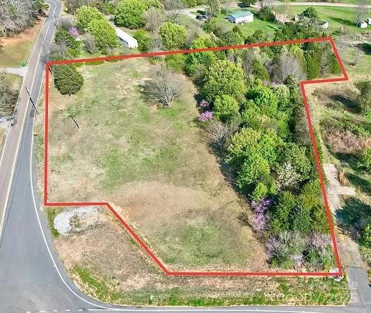 2.58 Acres of Residential Land for Sale in Blacksburg, South Carolina