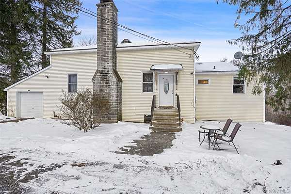 4 Acres of Residential Land with Home for Sale in Carmel, New York