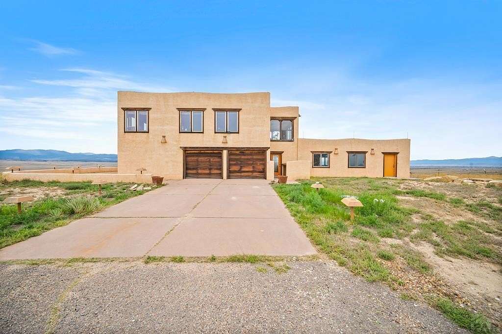 35 Acres of Land with Home for Sale in Pueblo, Colorado