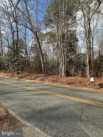 2.87 Acres of Land for Sale in Montross, Virginia