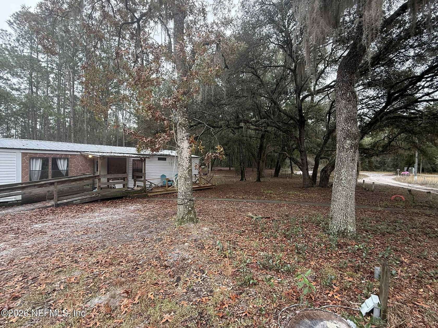 2.5 Acres of Residential Land with Home for Sale in Hawthorne, Florida