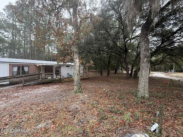 2.5 Acres of Residential Land with Home for Sale in Hawthorne, Florida