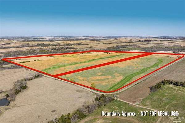 117 Acres of Recreational Land for Sale in Belvue, Kansas