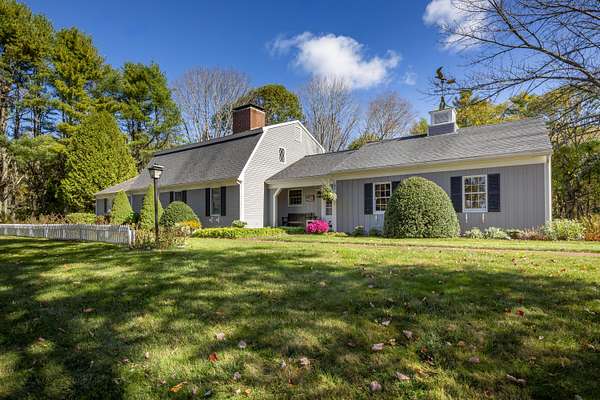 3 Acres of Residential Land with Home for Sale in Damariscotta, Maine