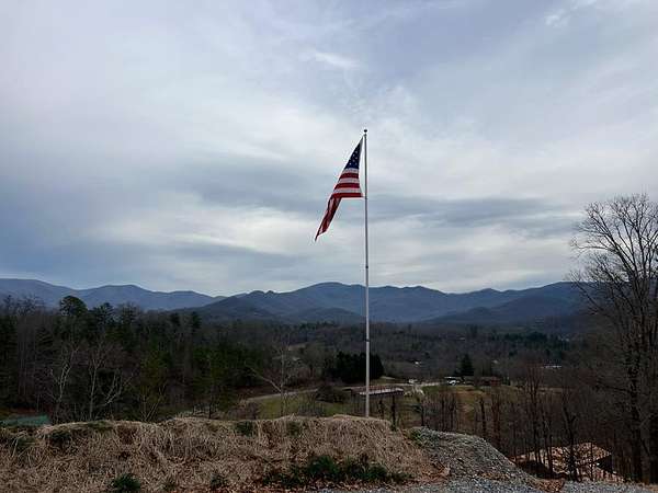 1 Acre of Residential Land for Sale in Hayesville, North Carolina