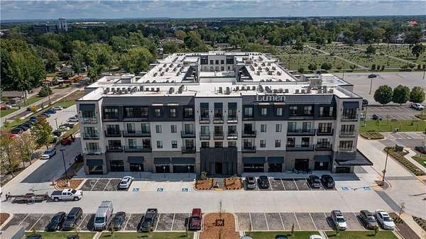 6.65 Acres of Improved Commercial Land for Sale in Bentonville, Arkansas