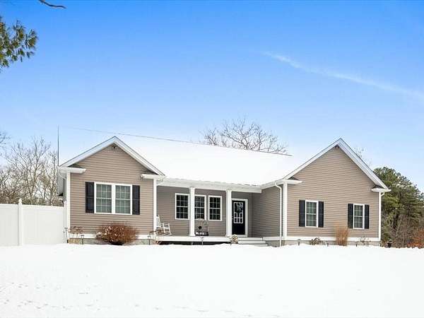 6.27 Acres of Residential Land with Home for Sale in Charlestown, Rhode Island