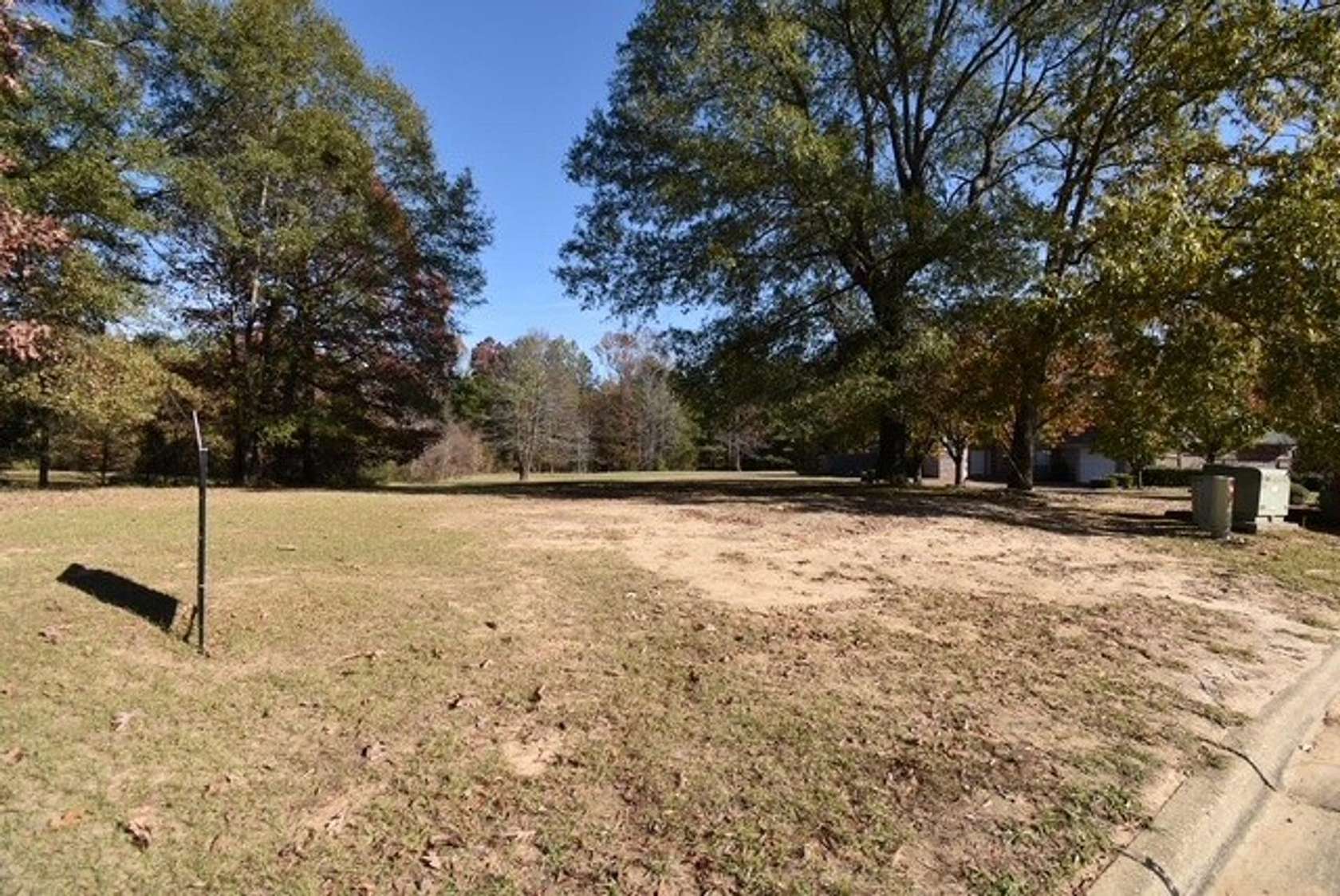 1.59 Acres of Residential Land for Sale in Texarkana, Texas