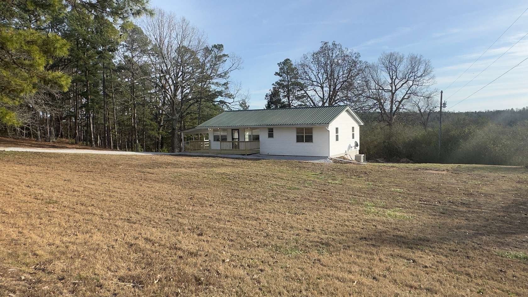 2.72 Acres of Residential Land with Home for Sale in Melbourne, Arkansas