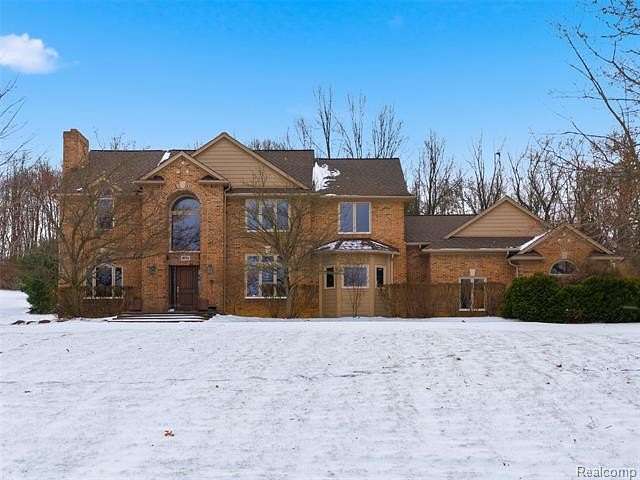 2 Acres of Residential Land with Home for Sale in Clarkston, Michigan