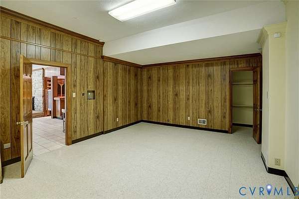 8 Acres of Residential Land with Home for Sale in Richmond, Virginia