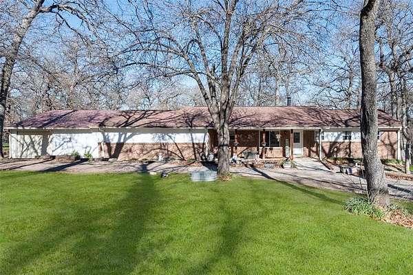 4.86 Acres of Residential Land with Home for Sale in Fort Worth, Texas