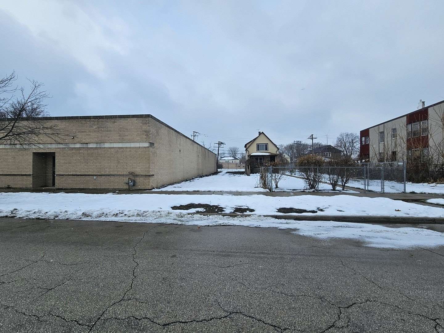 0.08 Acres of Residential Land for Sale in Chicago, Illinois